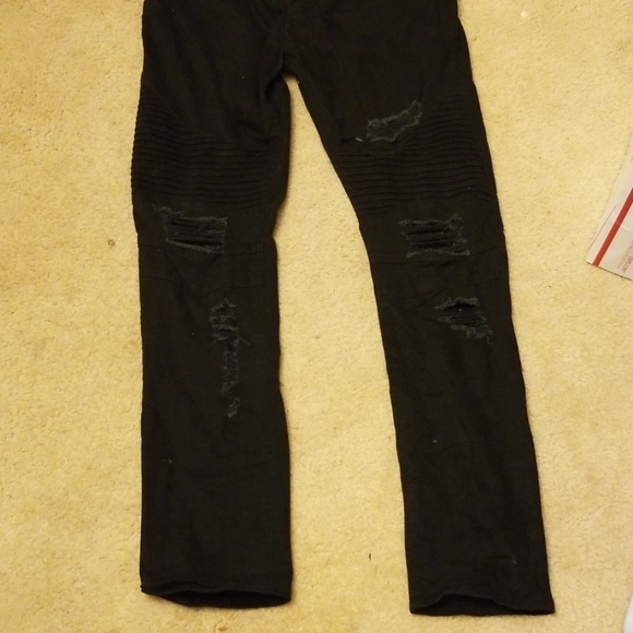 Skinny ripped Black Jeans - Picture 3 of 5